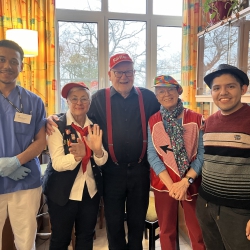 Ehrenamtliche Helfer während der Karnevalsfeier